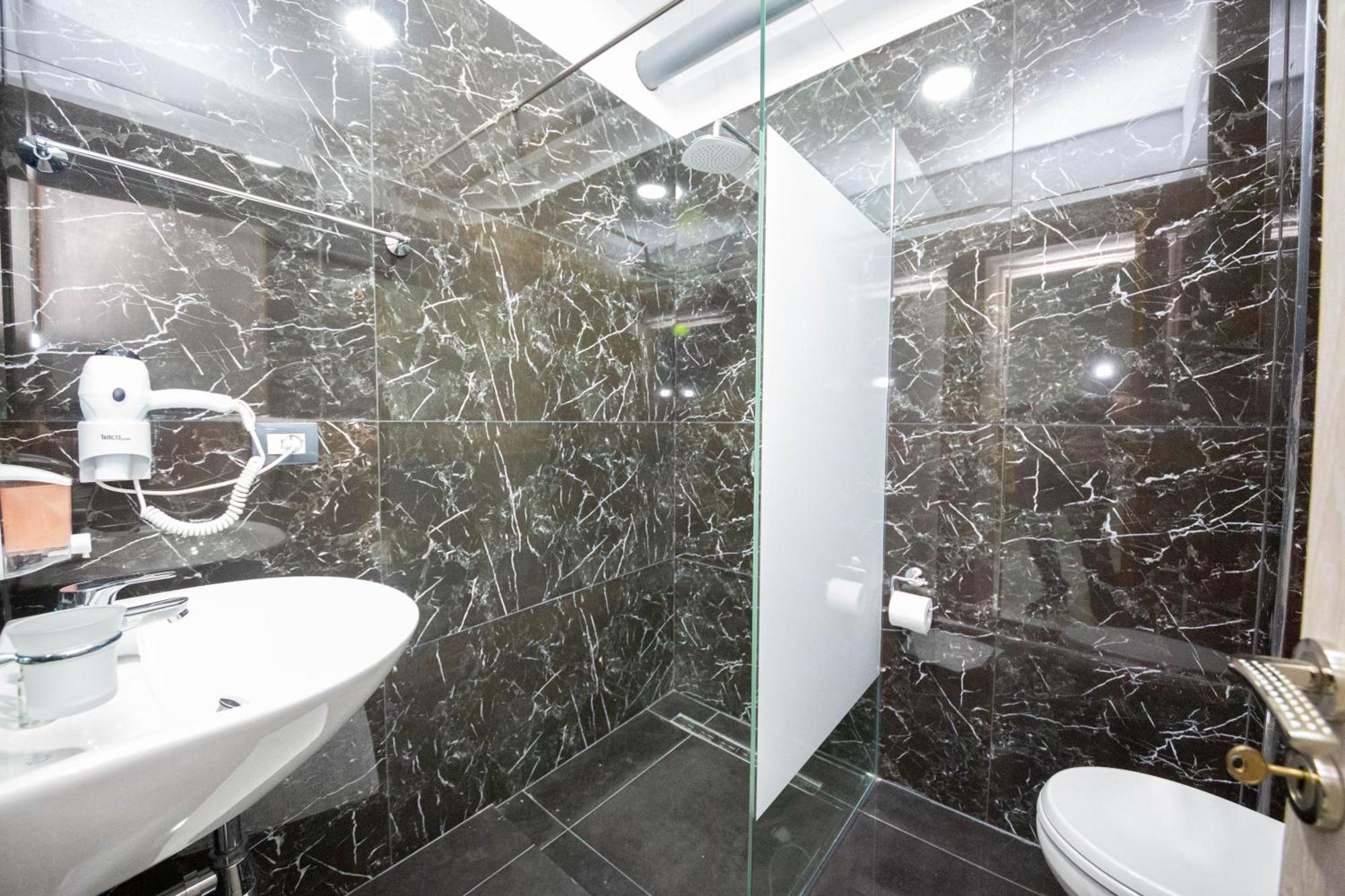 Mamma'S Apartments Sarande Ngoại thất bức ảnh